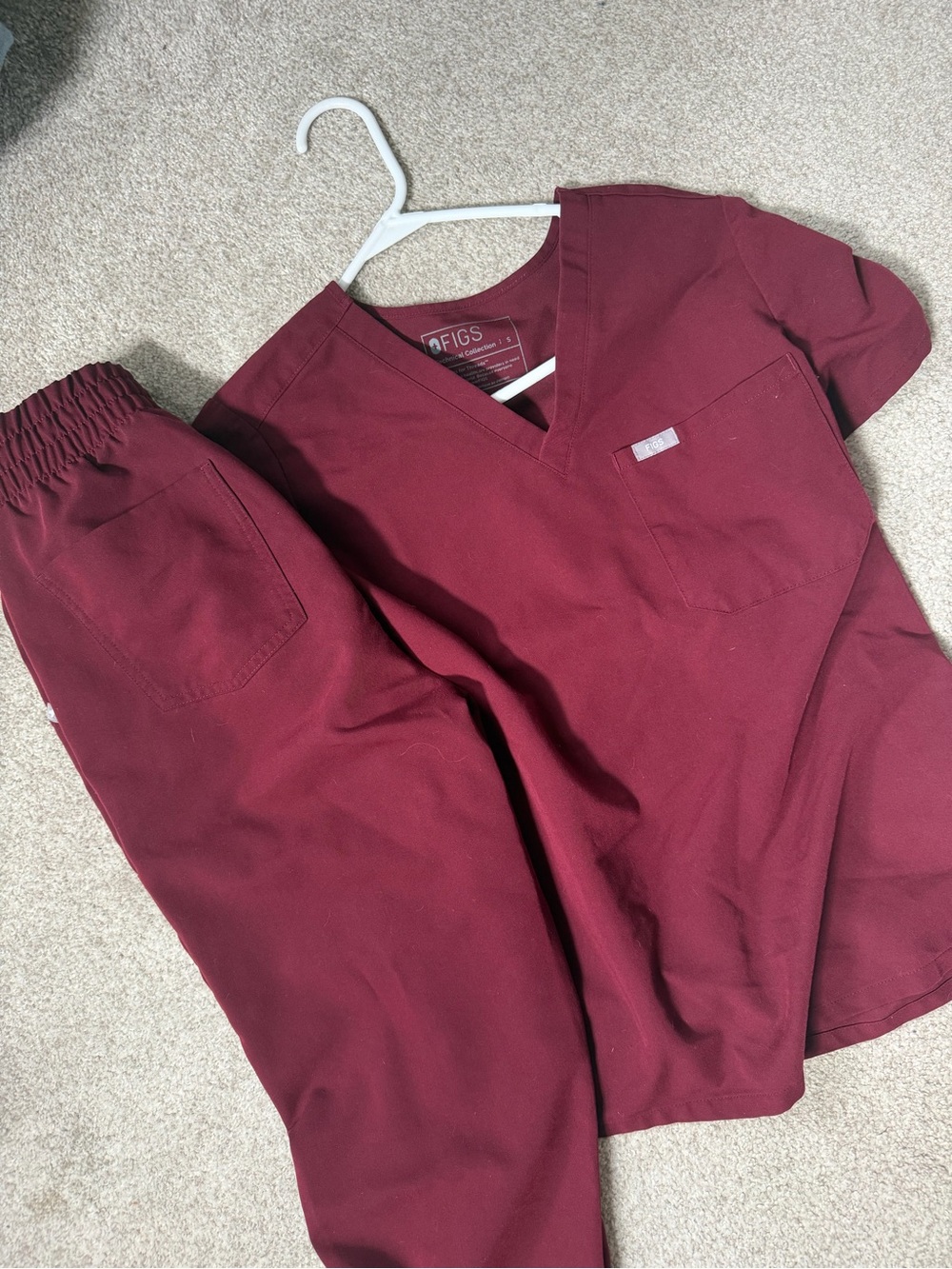 Figs Women's Scrub Set in Burgundy